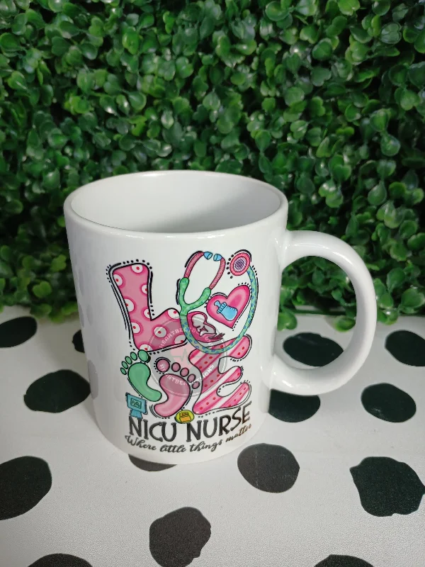 Time-Sensitive Drinkware Offers NICU Nurse