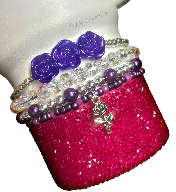 Time-Sensitive Drinkware Offers Berry Roses Cup Bracelets