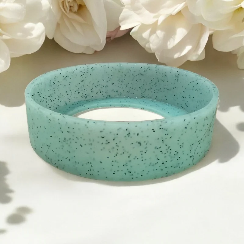 Holiday Drinkware Offers Transparent Tiffany Glitter 7.25 cm Silicone Tumbler Bumper