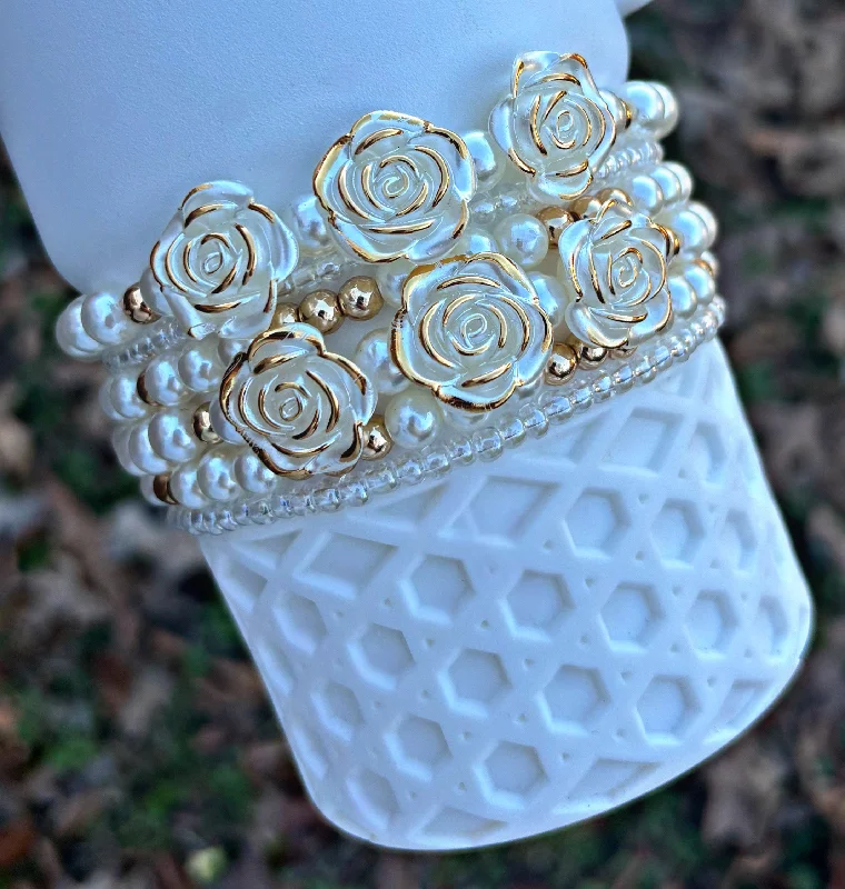 Drinkware Gift Ideas Full Bloom Cup Bracelets Pearl & Gold